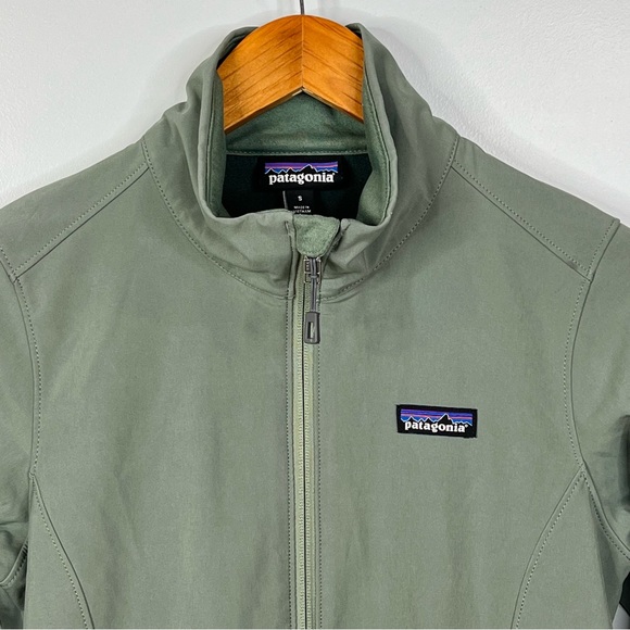 Patagonia Sidesend Stretchy Softshell Jacket in Hemlock Green - Picture 3 of 7